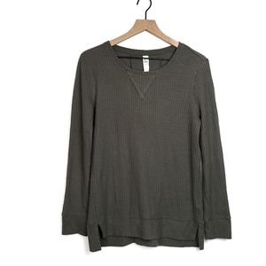 ●Green Tea Olive Green Sweater